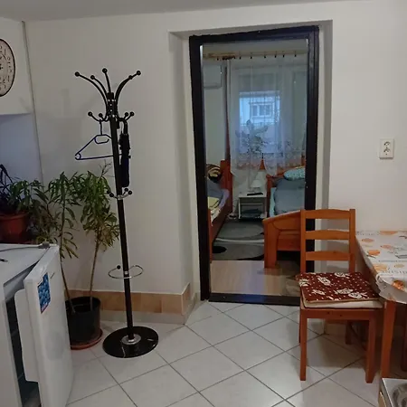Apartment Taxis